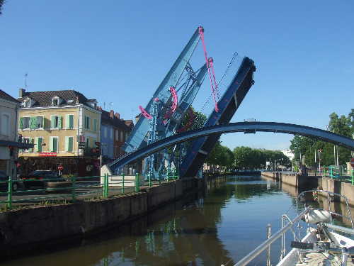 Lifting Bridge